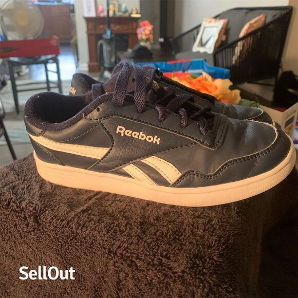 Reebok Court Advance Low Top Sneakers Navy Blue Unisex Size 1 - Picture 1 of 3